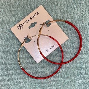 Red threaded hopped earrings